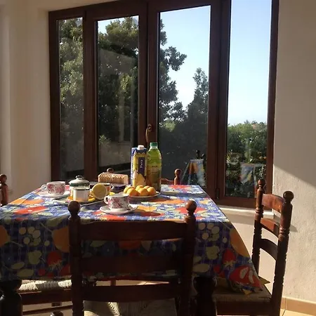 Bed and Breakfast I Due Mari Σάσαρι